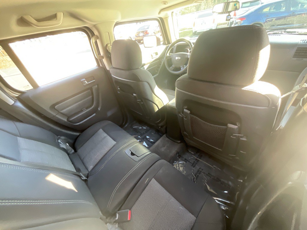 2008 HUMMER H3 Image 30