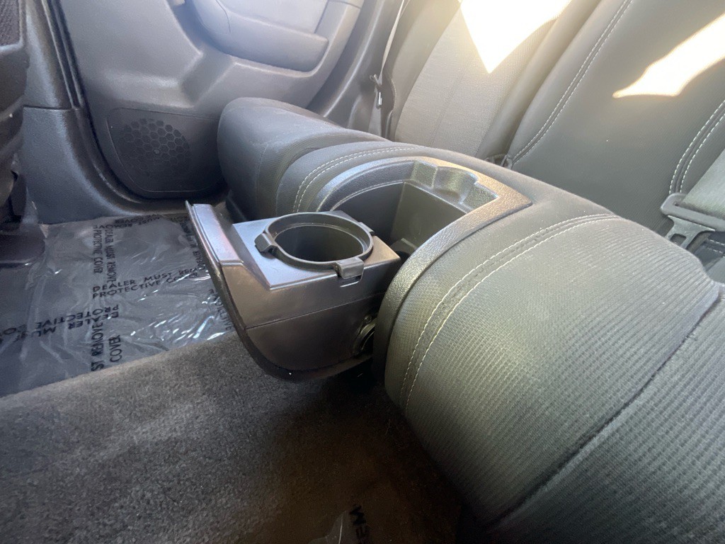 2008 HUMMER H3 Image 32