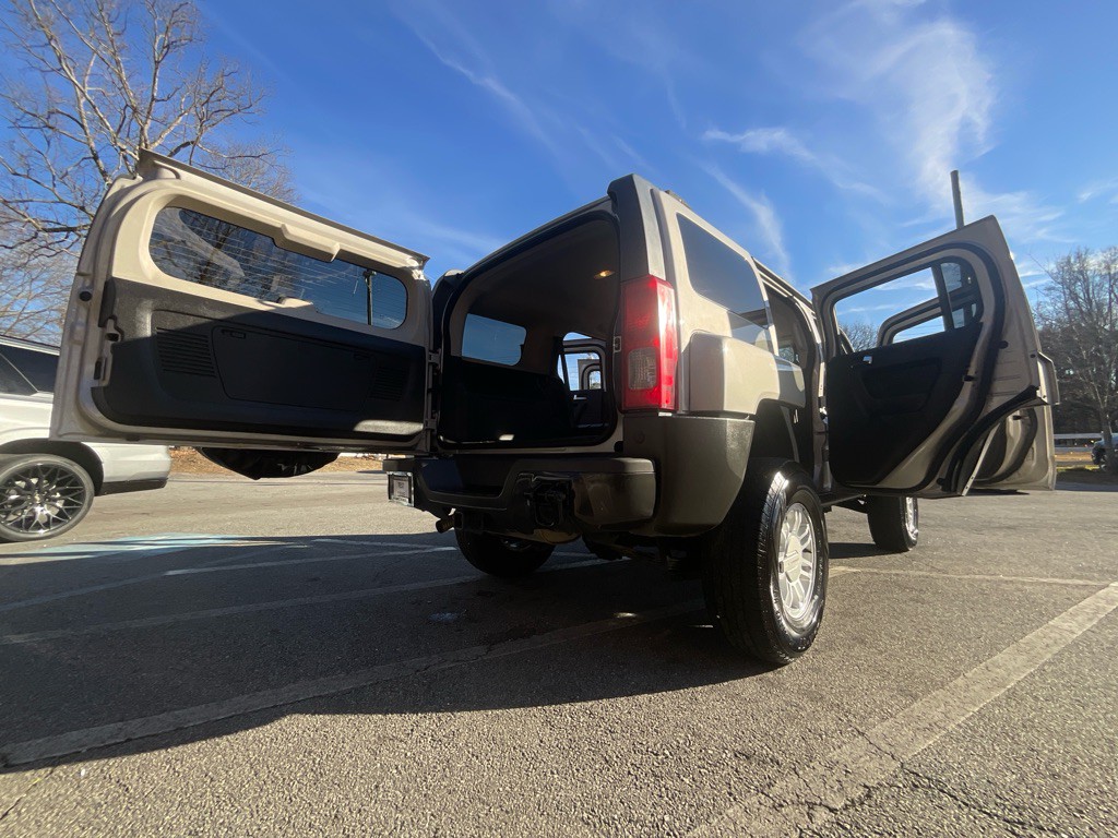 2008 HUMMER H3 Image 33