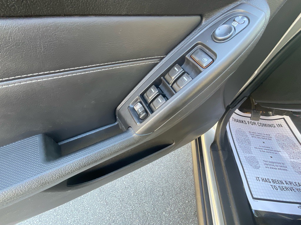 2008 HUMMER H3 Image 38