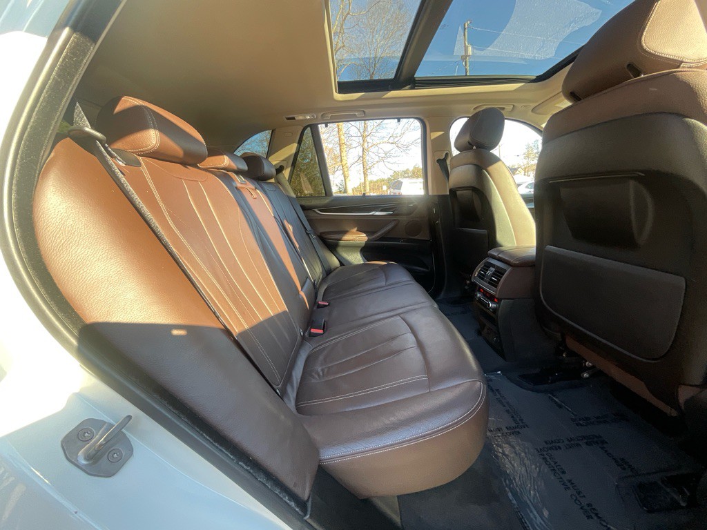 2015 BMW X5 Image 32