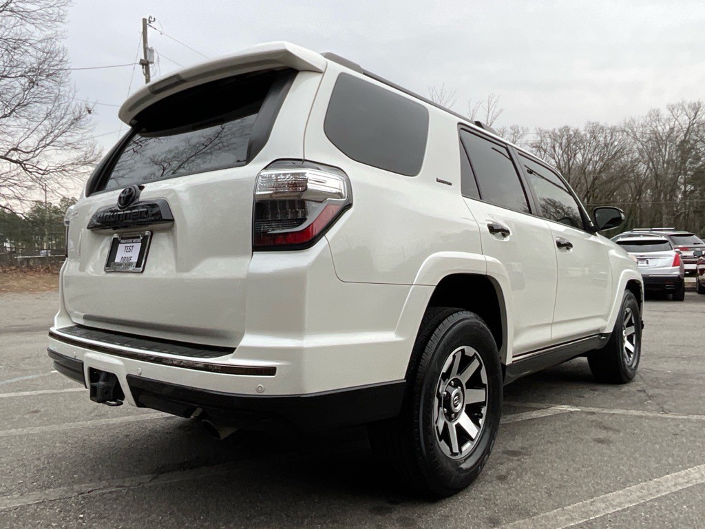 2020 Toyota 4Runner Image 5