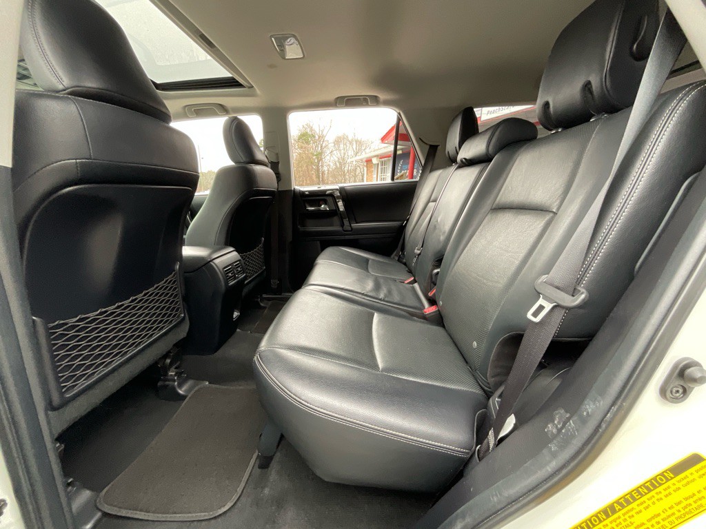 2020 Toyota 4Runner Image 29