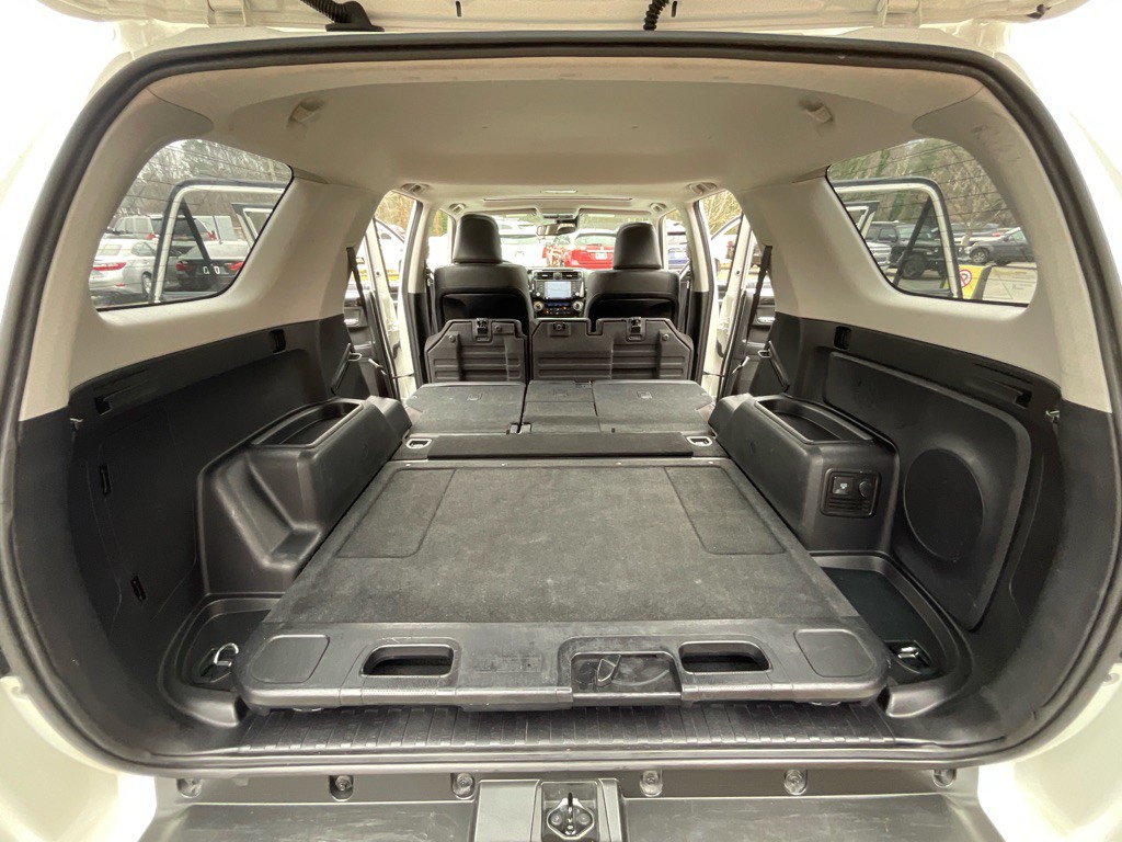 2020 Toyota 4Runner Image 40