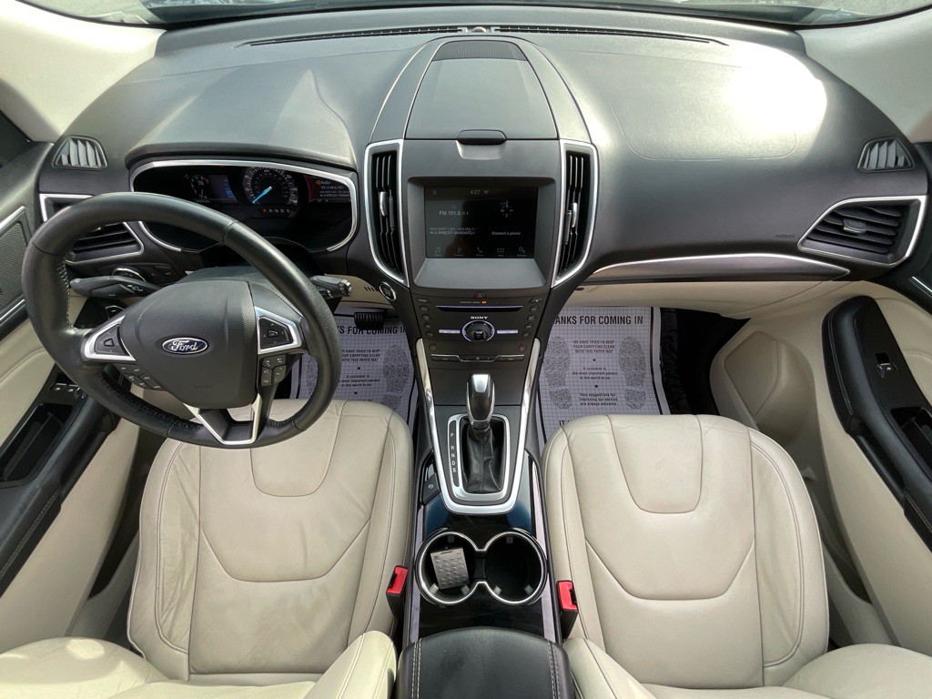 2016 Ford Edge Image 21