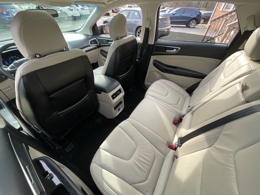 2016 Ford Edge Image 29