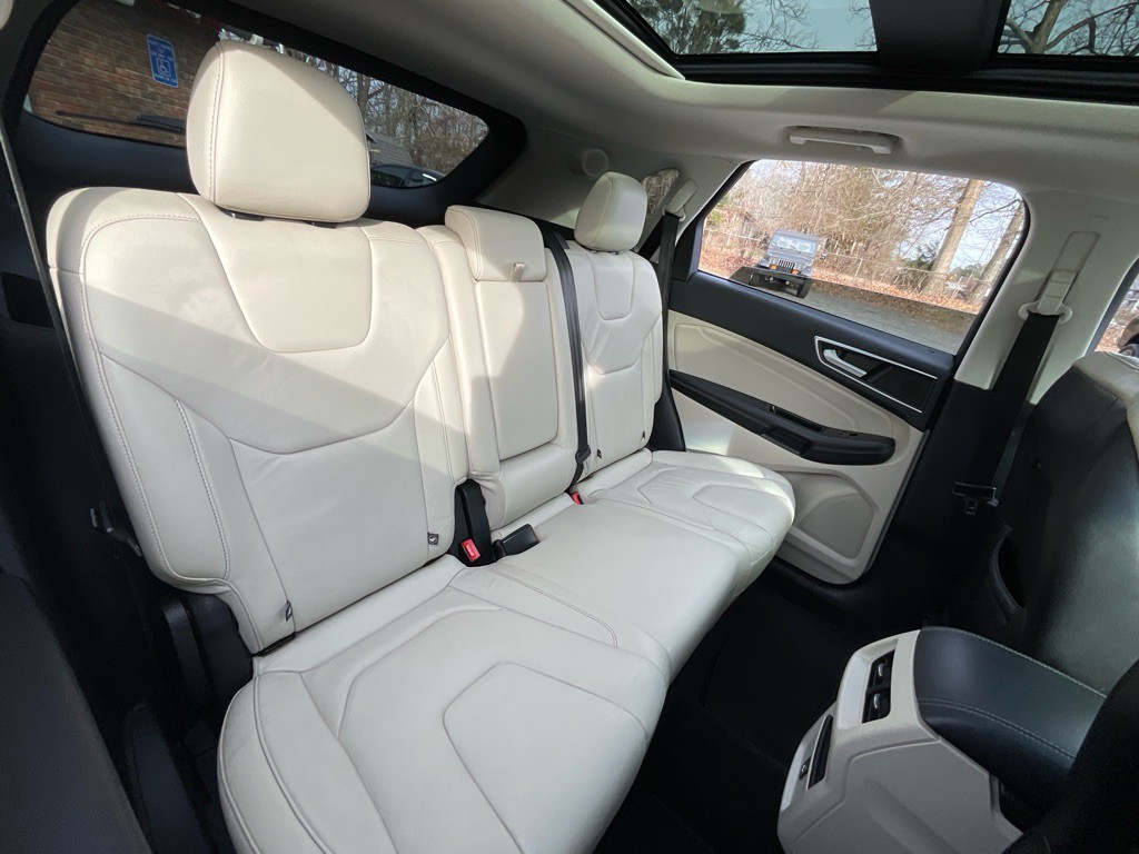 2016 Ford Edge Image 33