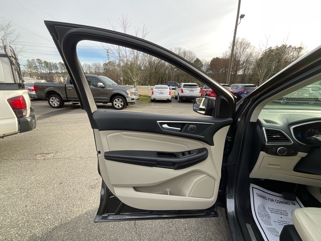 2016 Ford Edge Image 41