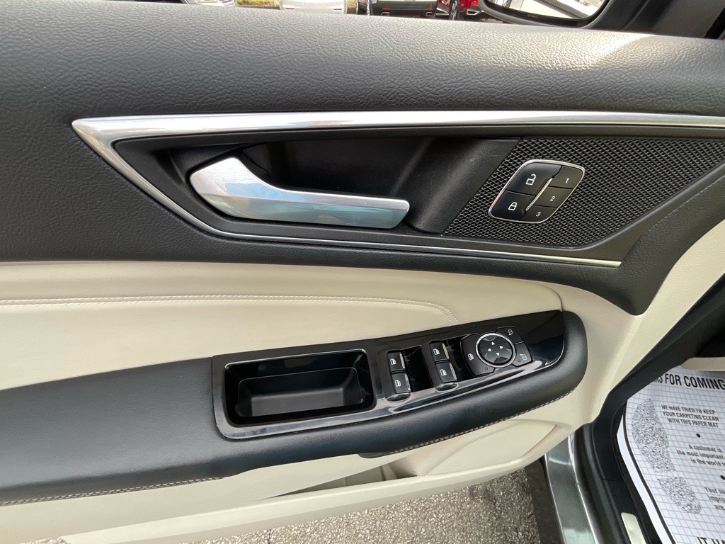 2016 Ford Edge Image 42