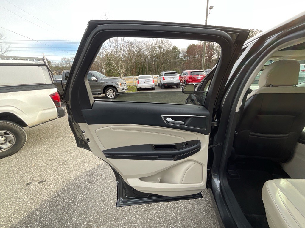 2016 Ford Edge Image 44