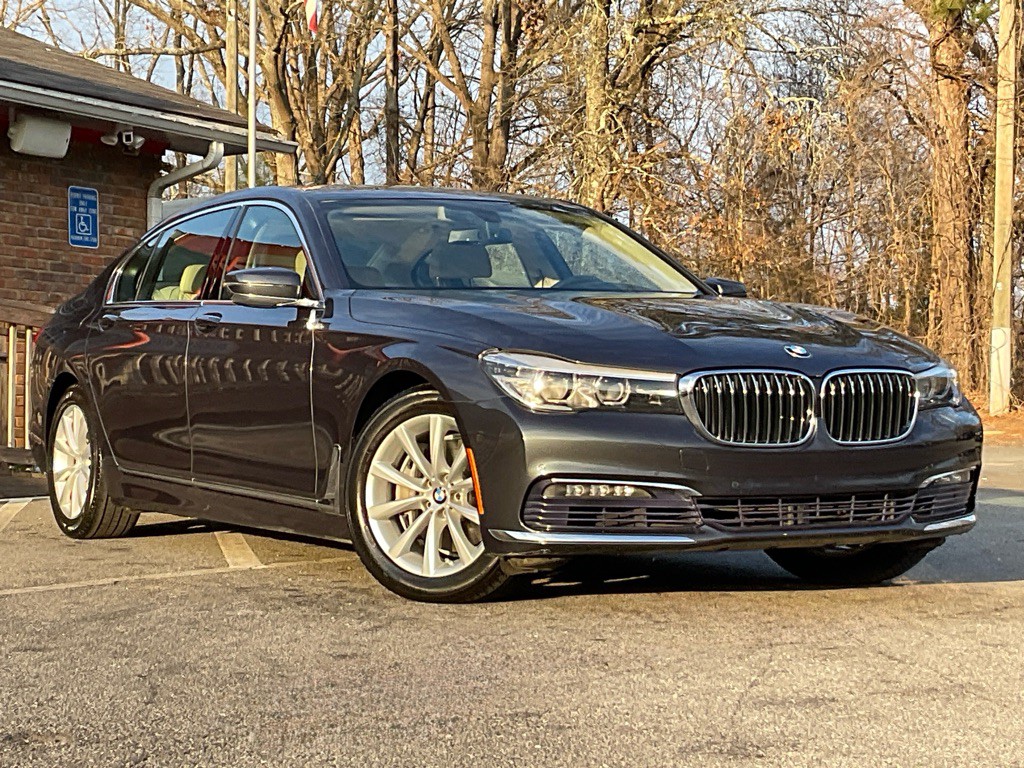 2016 BMW 7 Series Image 3