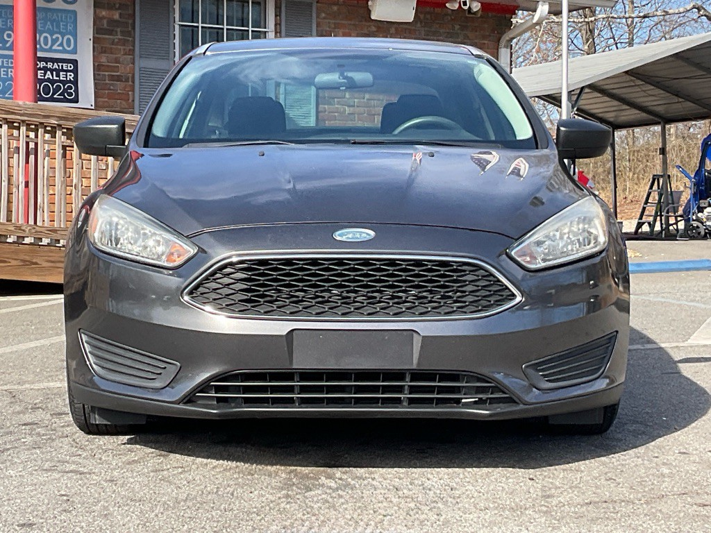 2016 Ford Focus Image 2