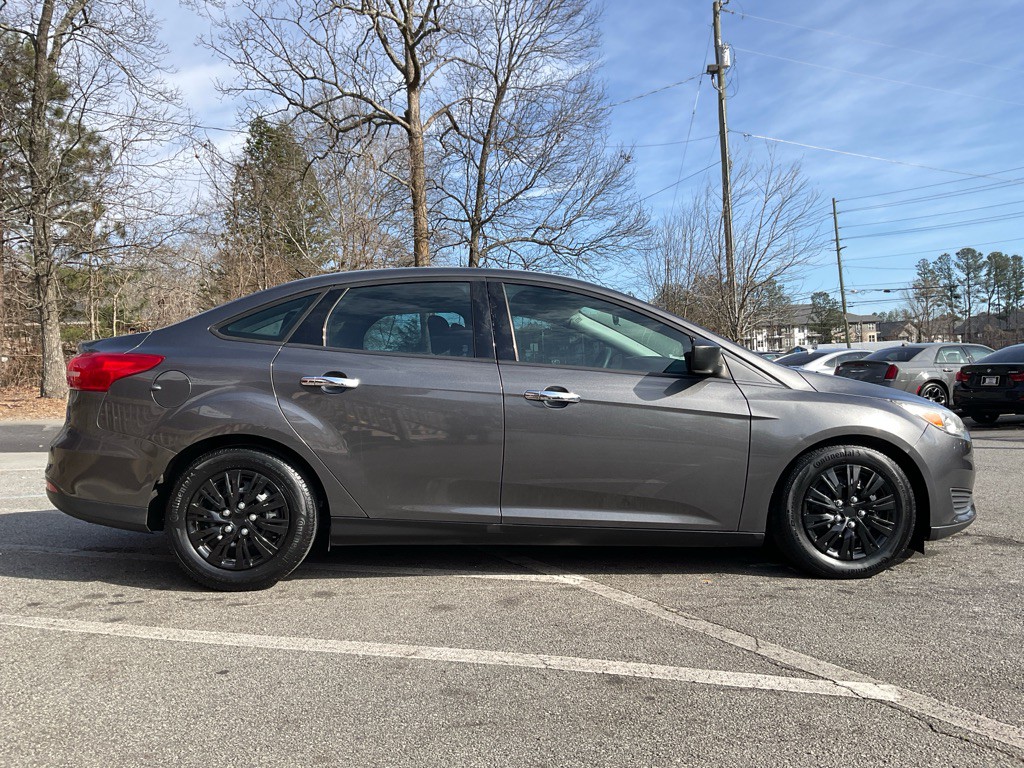 2016 Ford Focus Image 4