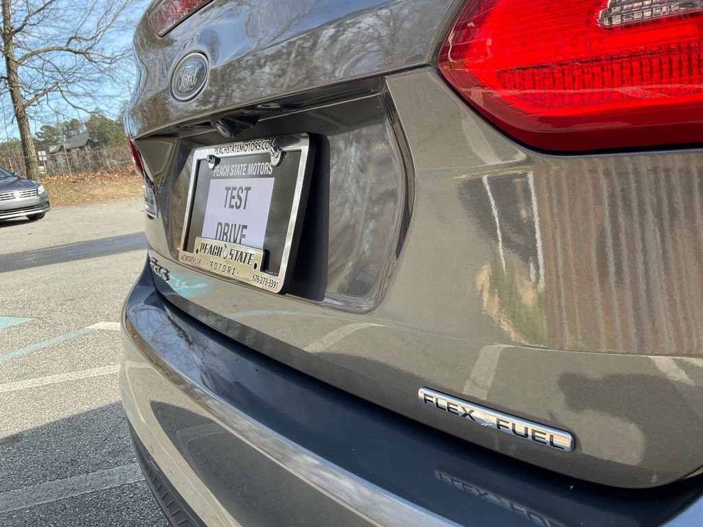 2016 Ford Focus Image 10