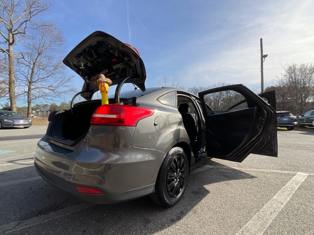 2016 Ford Focus Image 33