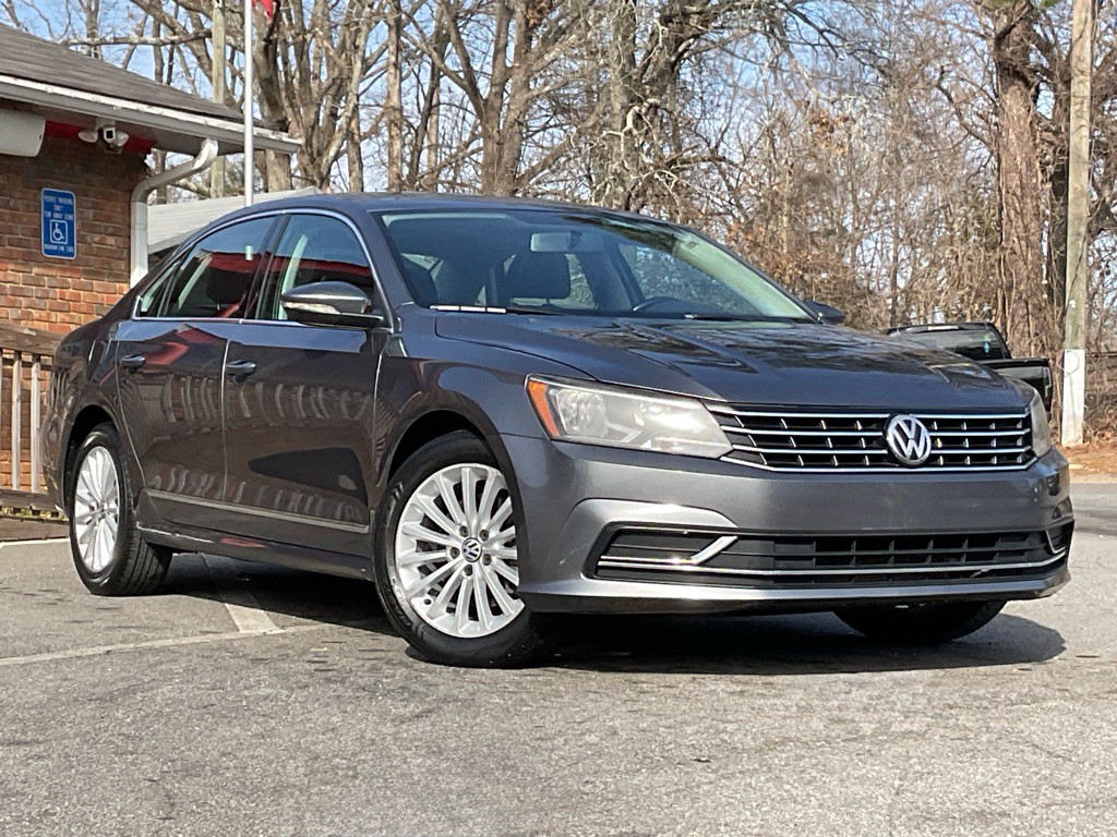 2017 Volkswagen Passat Image 3