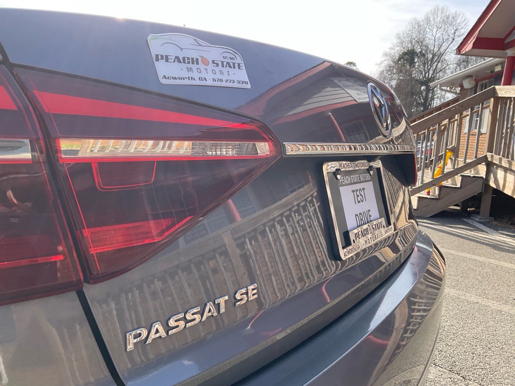 2017 Volkswagen Passat Image 9