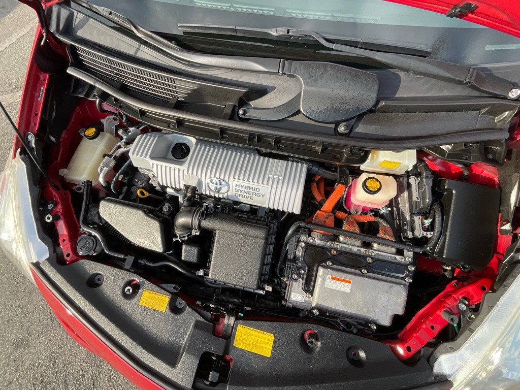 2012 Toyota Prius Image 13