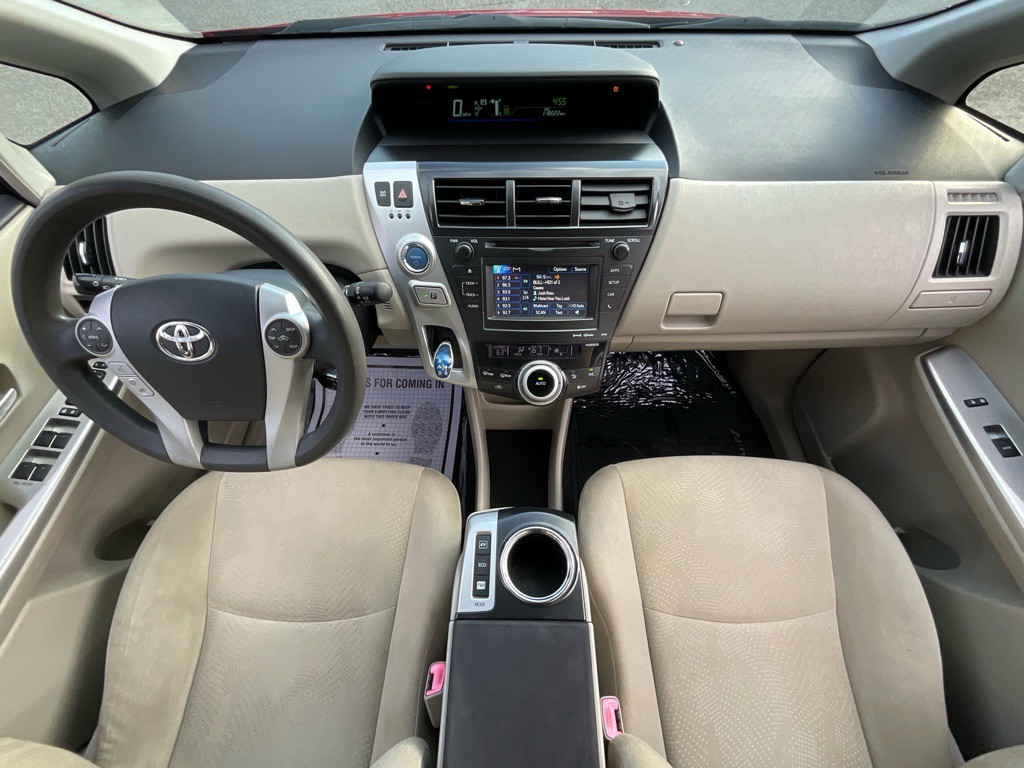 2012 Toyota Prius Image 21