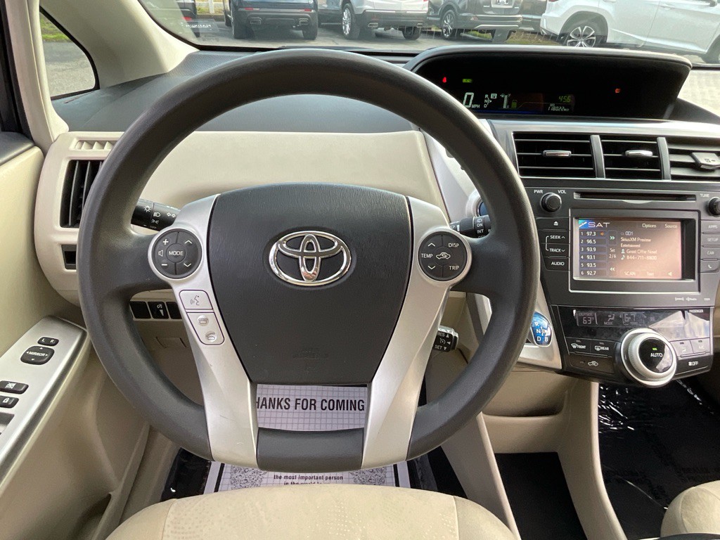 2012 Toyota Prius Image 23