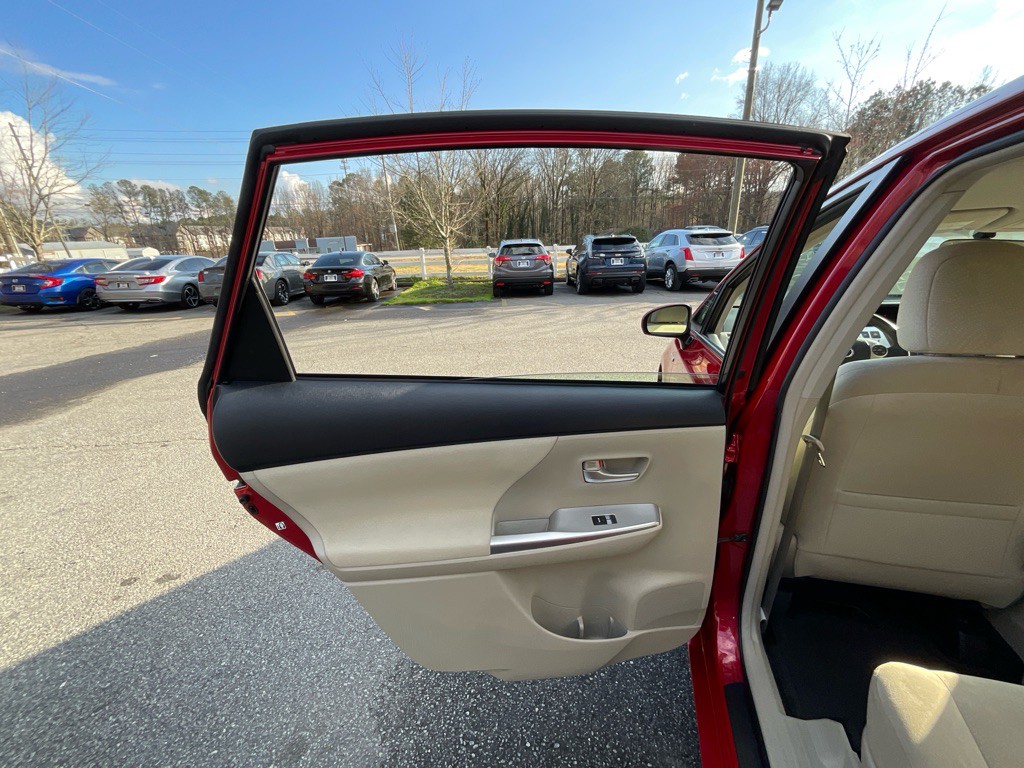 2012 Toyota Prius Image 43