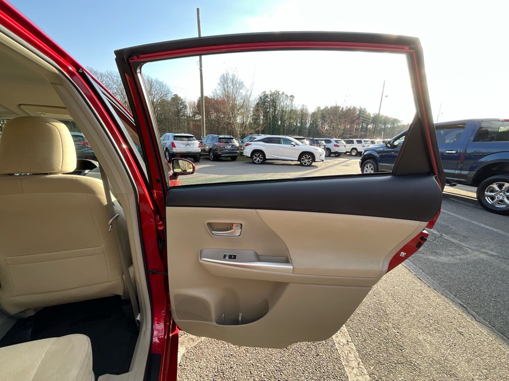 2012 Toyota Prius Image 45