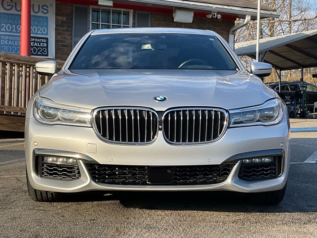 2018 BMW 7 Series Image 2