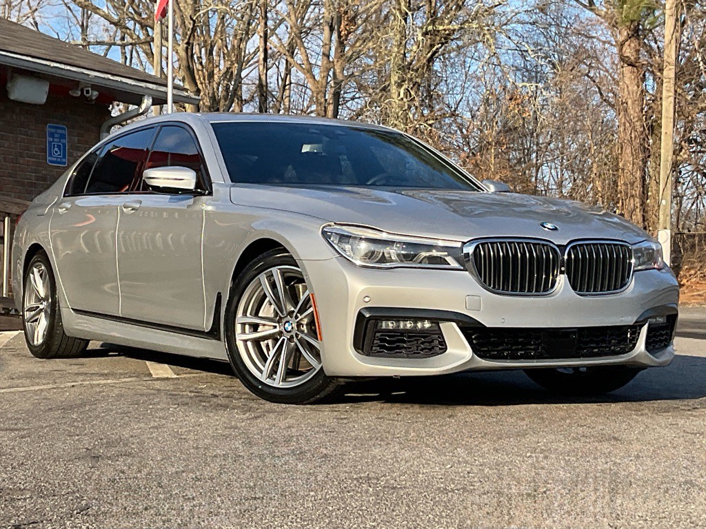 2018 BMW 7 Series Image 3