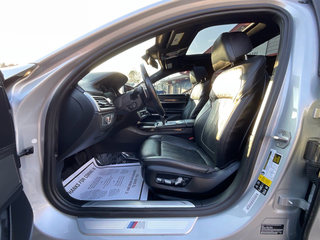 2018 BMW 7 Series Image 14