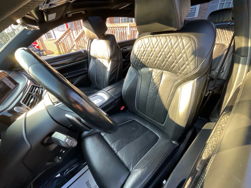 2018 BMW 7 Series Image 16