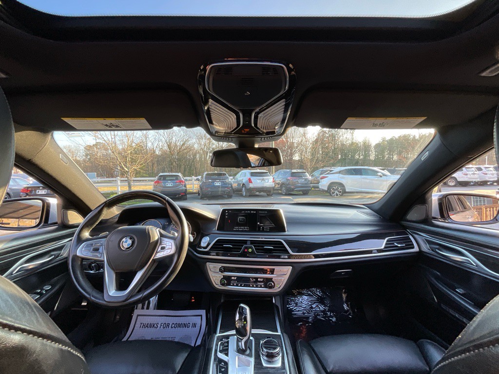 2018 BMW 7 Series Image 20