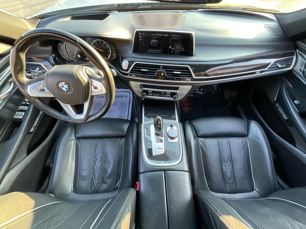 2018 BMW 7 Series Image 21