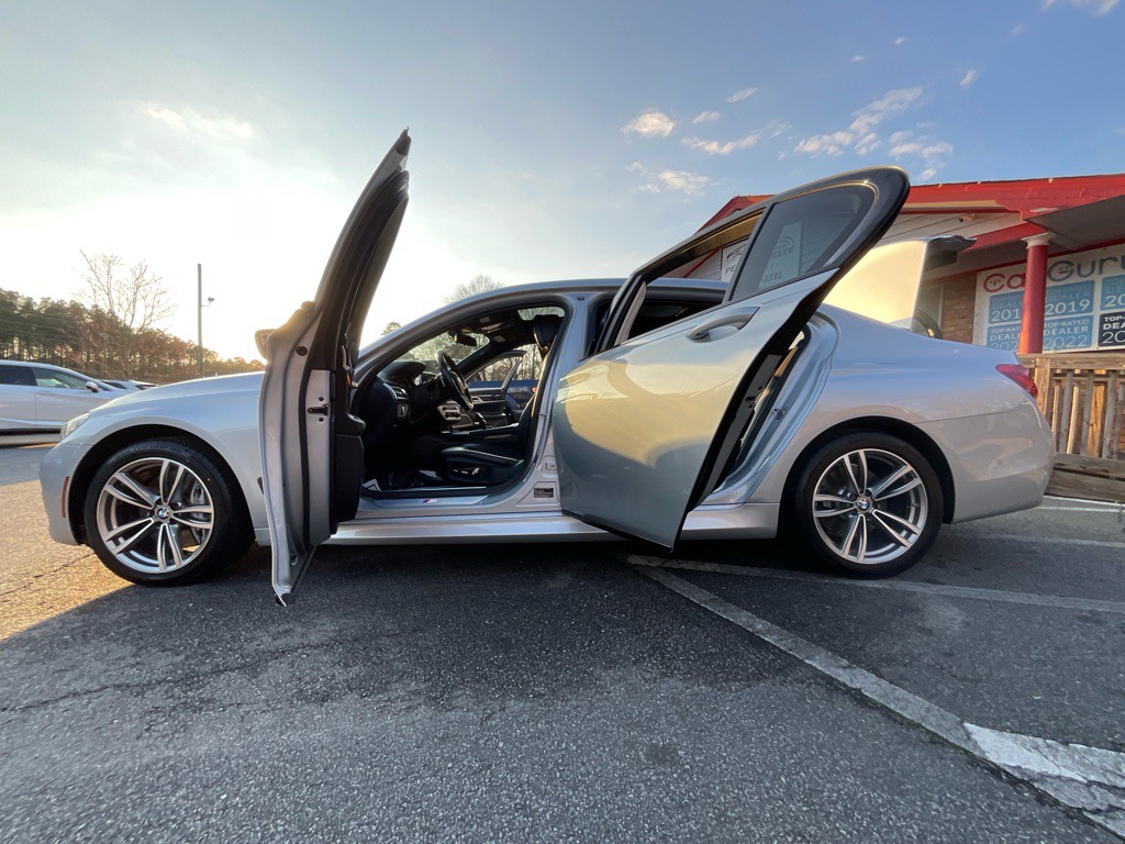 2018 BMW 7 Series Image 40