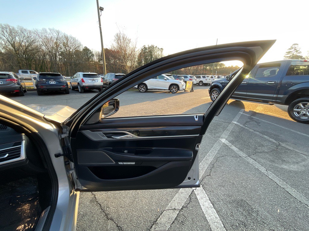 2018 BMW 7 Series Image 47