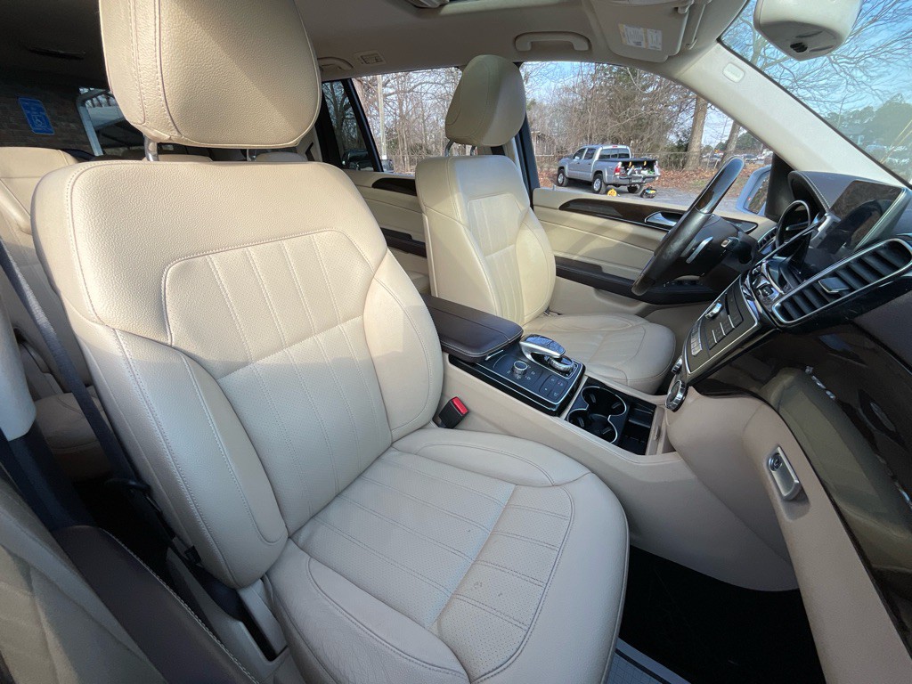 2017 Mercedes-Benz GLS-Class Image 19