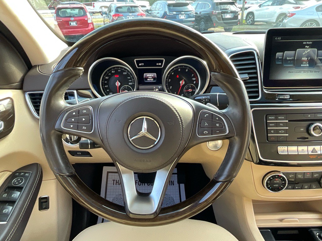 2017 Mercedes-Benz GLS-Class Image 23