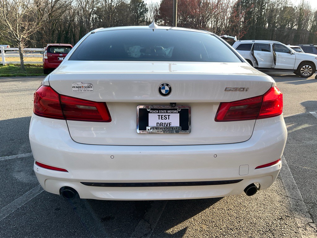 2017 BMW 5 Series Image 6