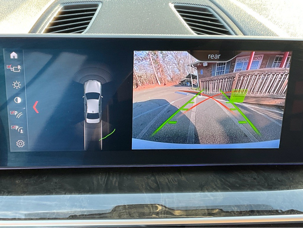 2017 BMW 5 Series Image 24