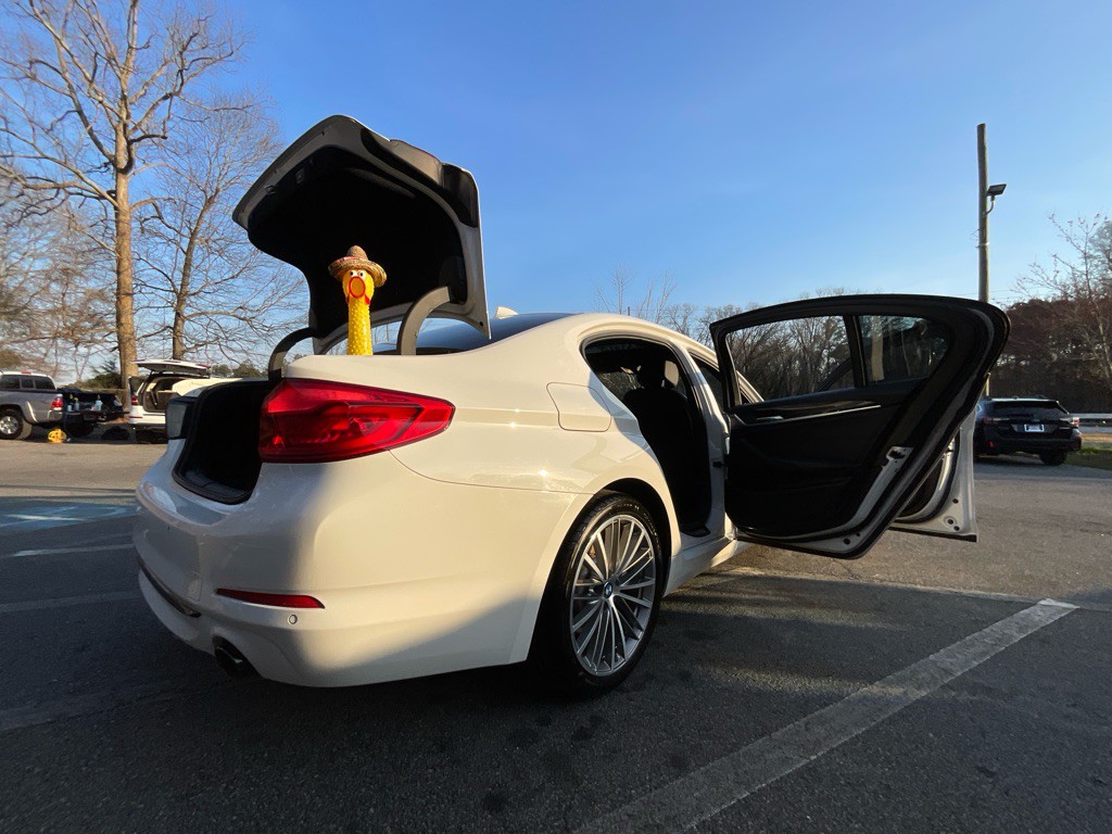 2017 BMW 5 Series Image 36