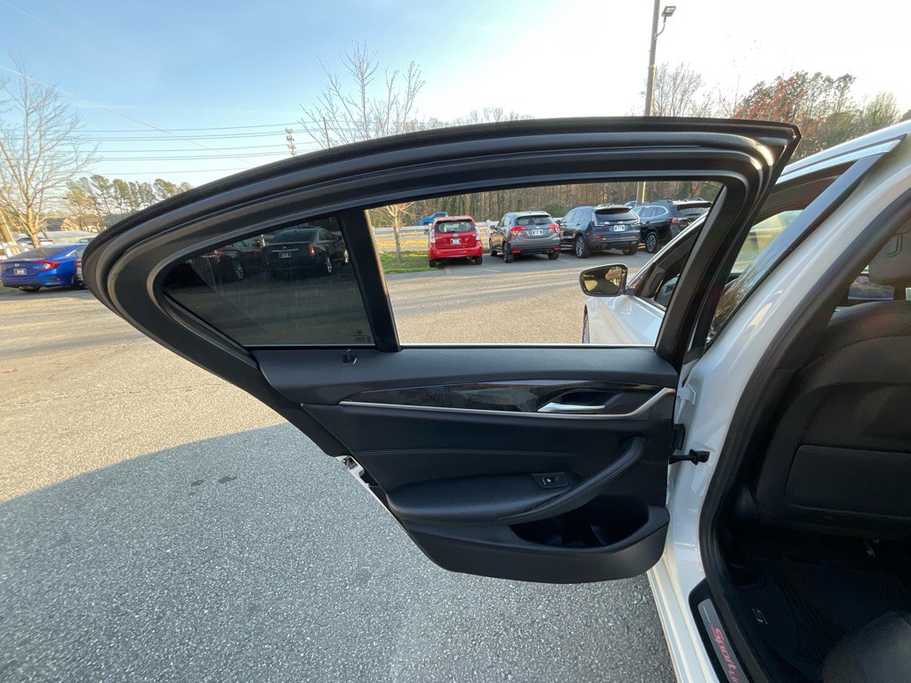 2017 BMW 5 Series Image 42