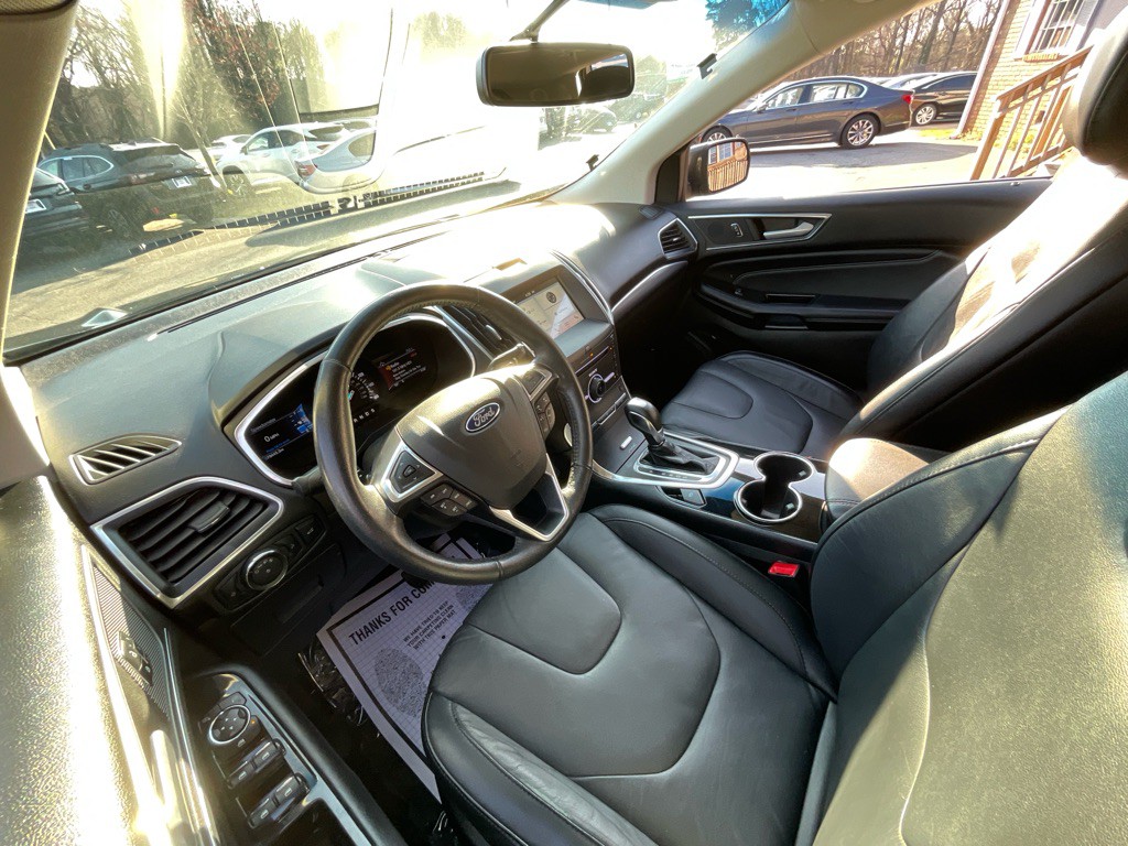 2016 Ford Edge Image 15
