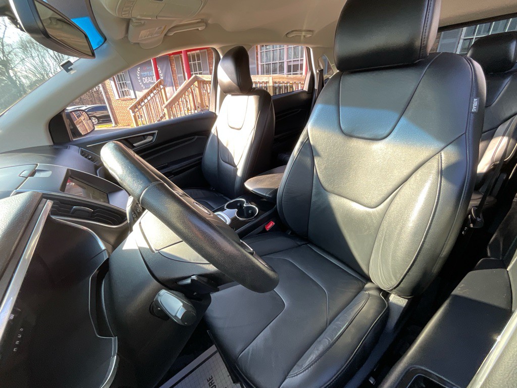 2016 Ford Edge Image 16