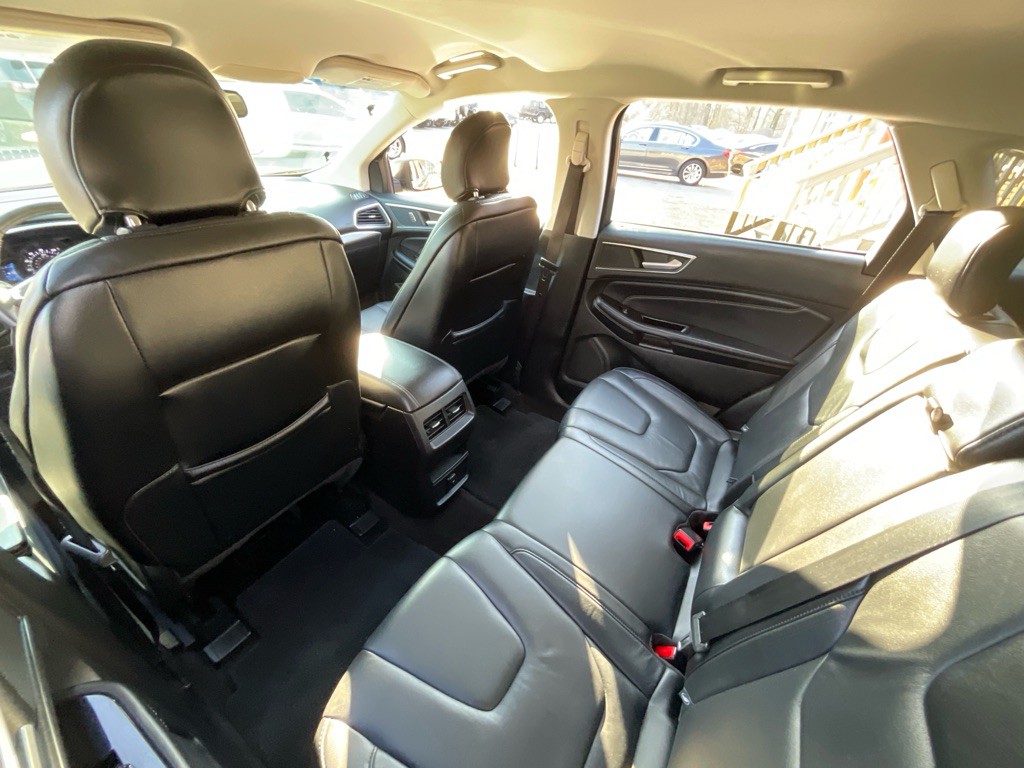 2016 Ford Edge Image 28