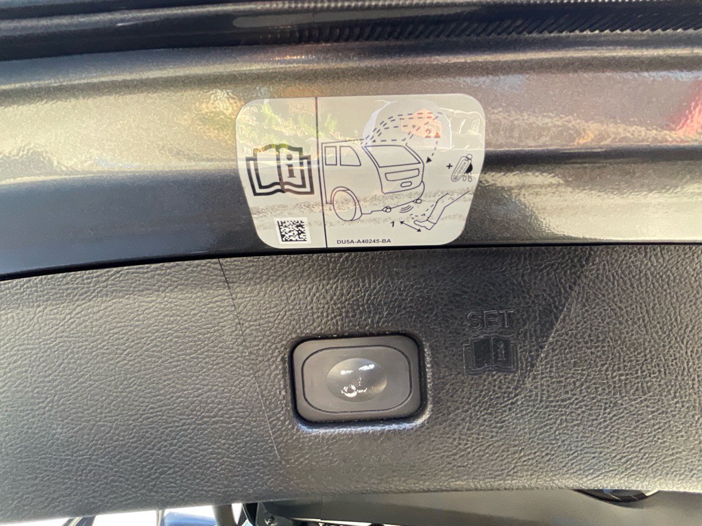 2016 Ford Edge Image 39