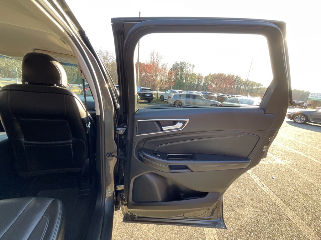 2016 Ford Edge Image 45