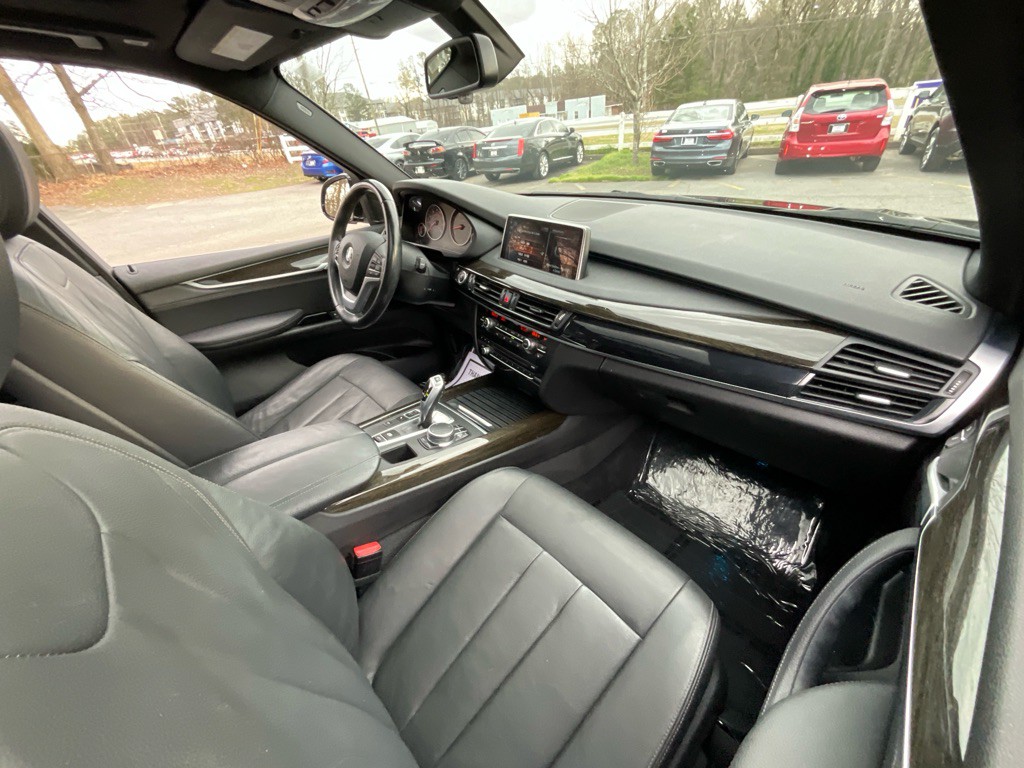 2017 BMW X5 Image 17