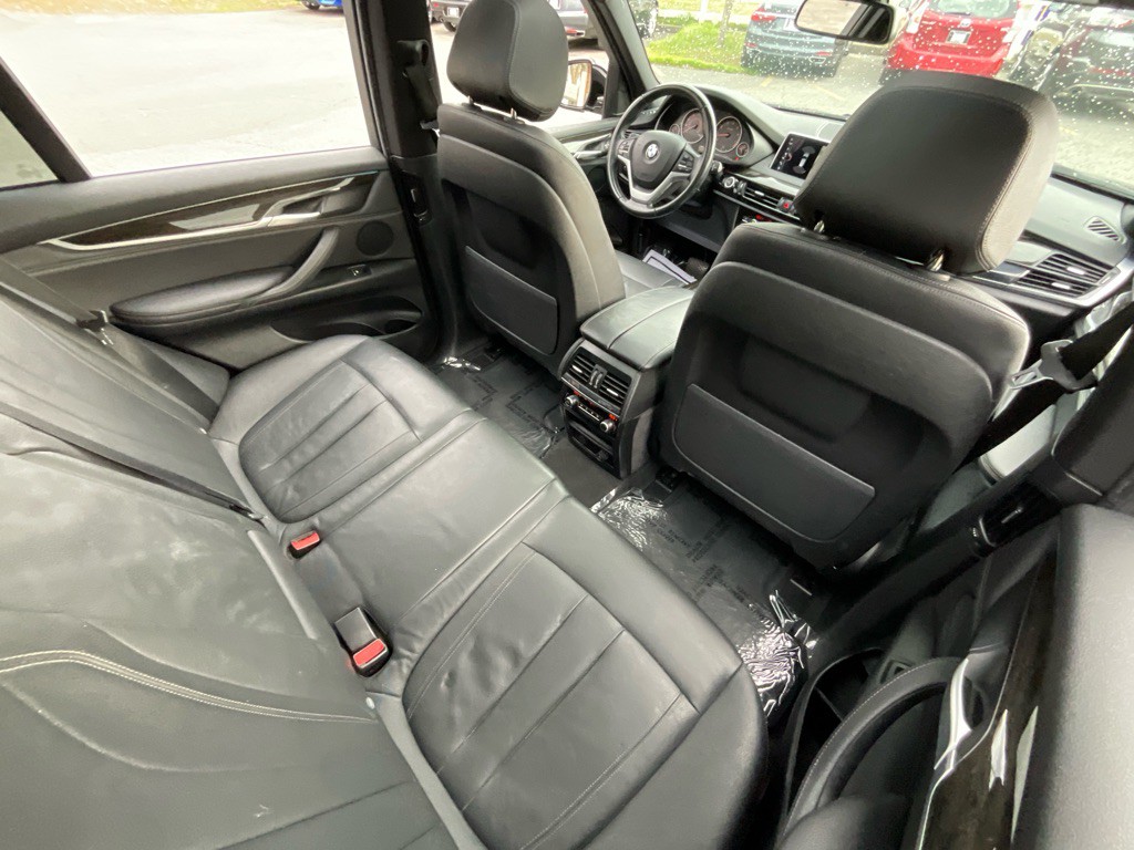 2017 BMW X5 Image 32