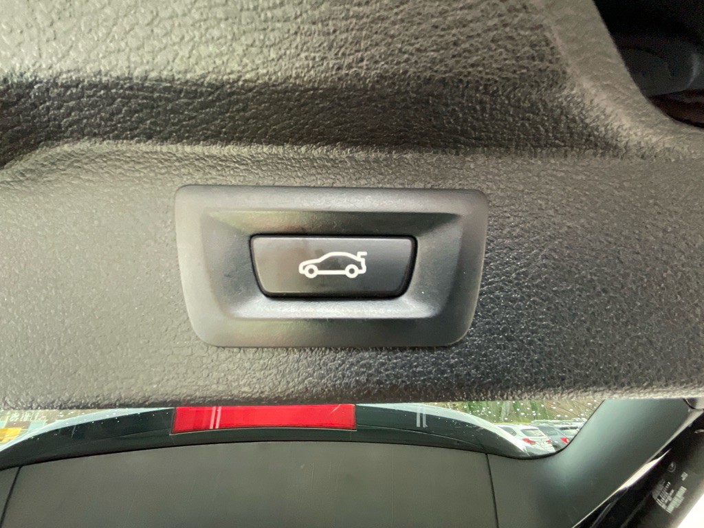 2017 BMW X5 Image 40