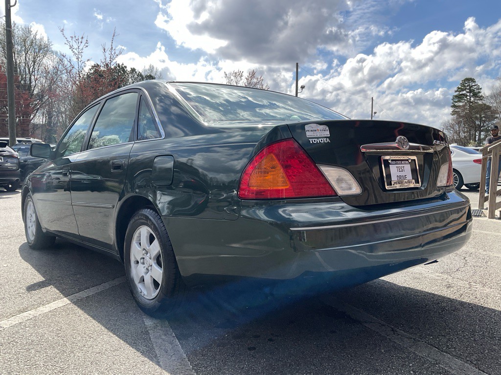 2000 Toyota Avalon Image 7