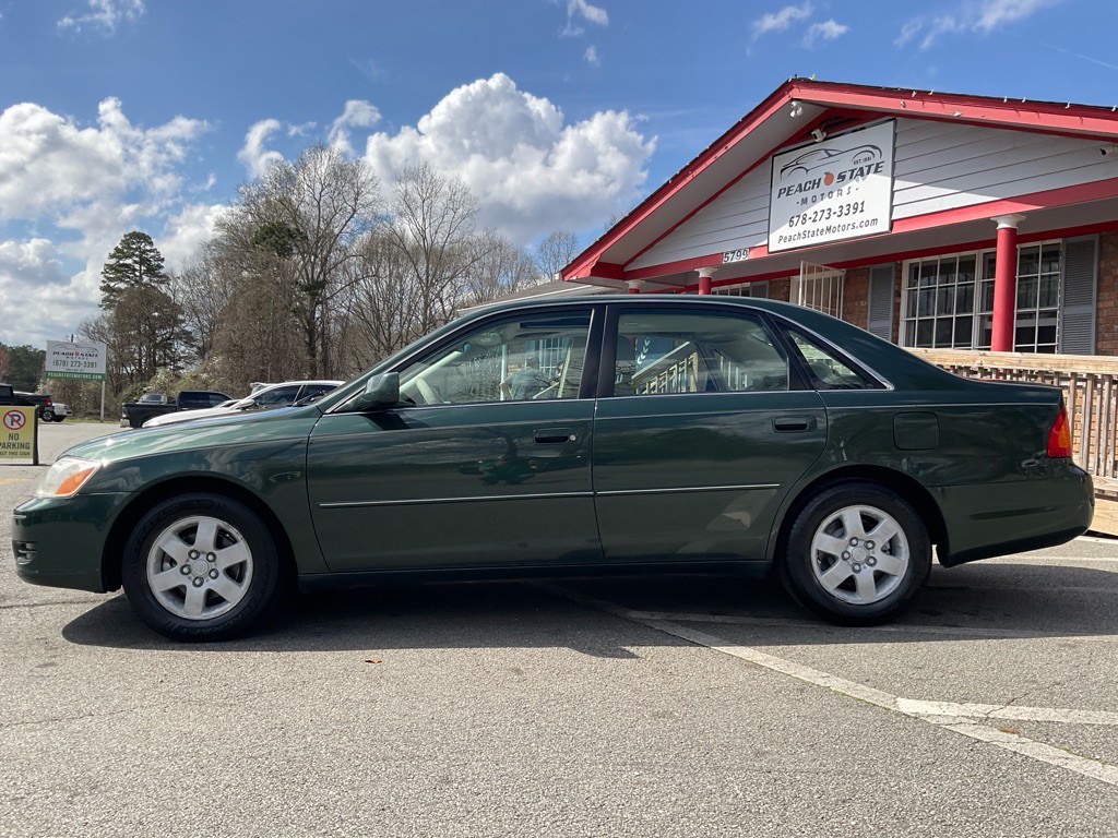 2000 Toyota Avalon Image 8
